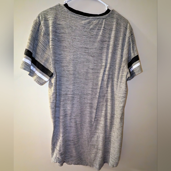 X-S-Ive Pocket Mens T shirt with black and white detail heather Gray color Large - Picture 5 of 6